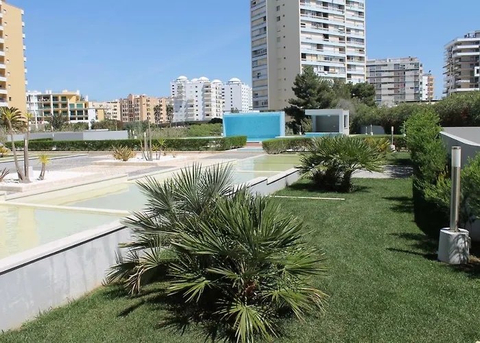 Turisticos Rocha Tower - Mi Portimão